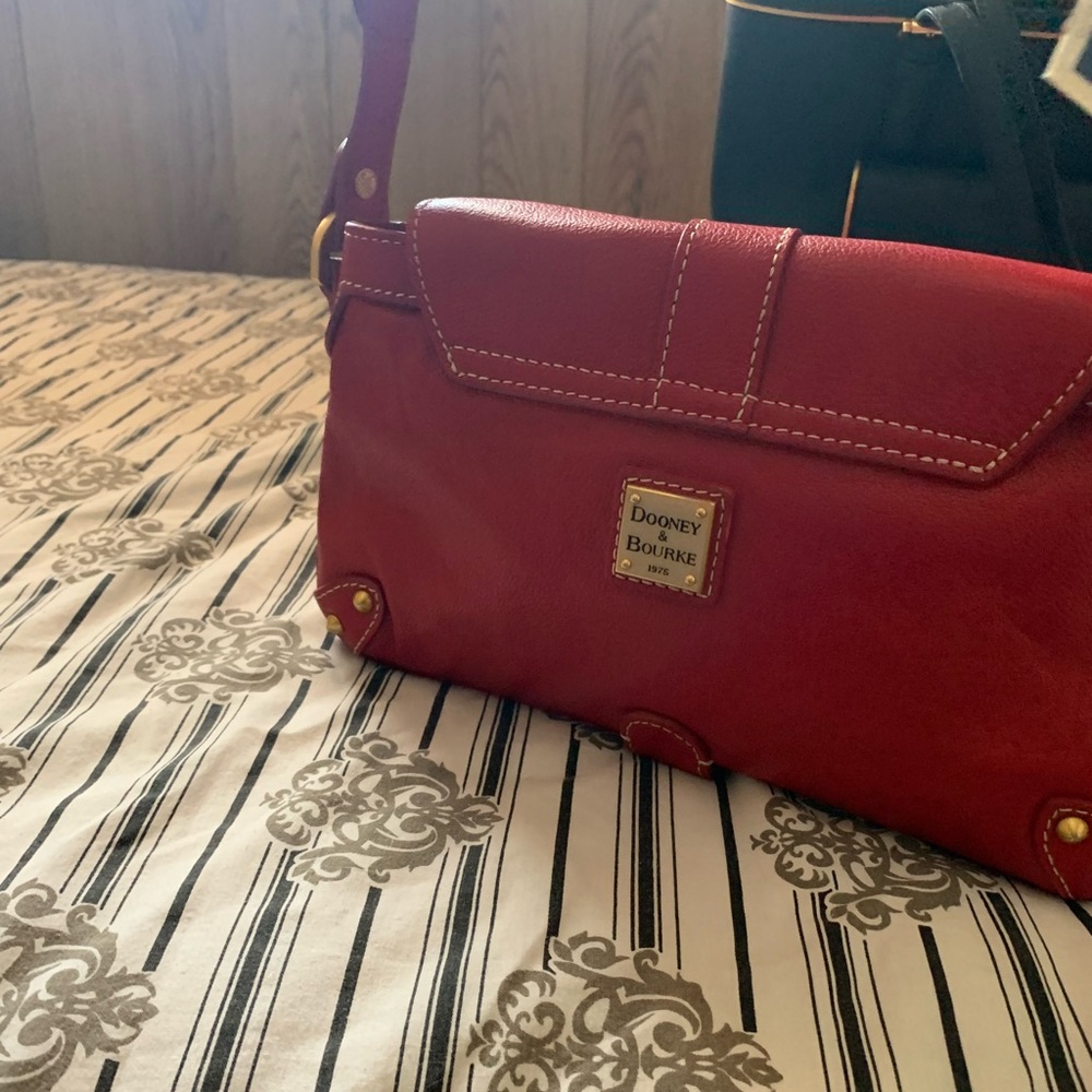 Brand new DOONEY& BROUKE Leather handbag in beautiful orange color - Picture 4 of 4